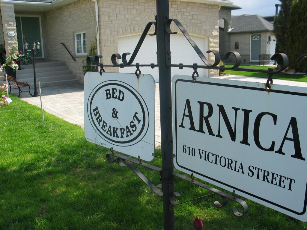 Arnica Bed & Breakfast Niagara-on-the-Lake Exterior foto